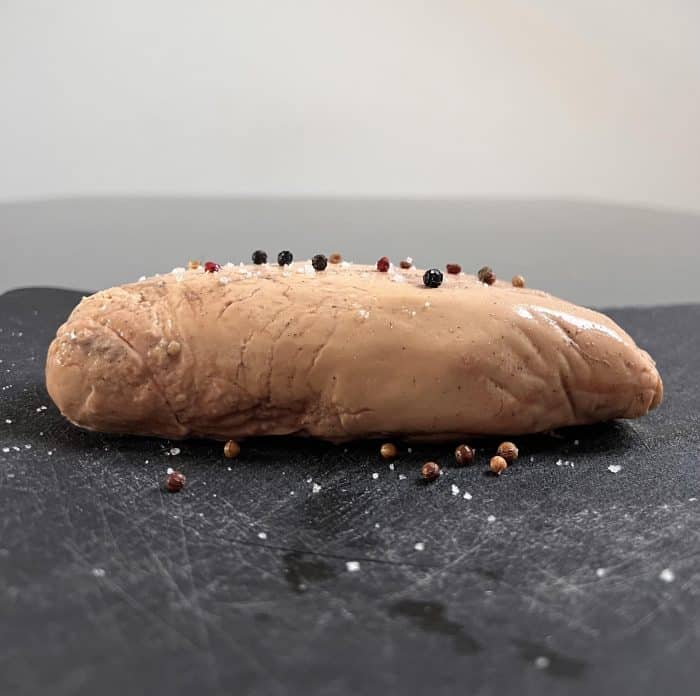 Foie gras de canard cru extra déveiné assaisonné, poids fixe 420g
