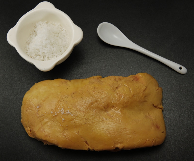 Foie gras de canard cru et déveiné, surgelé et prêt à cuisiner